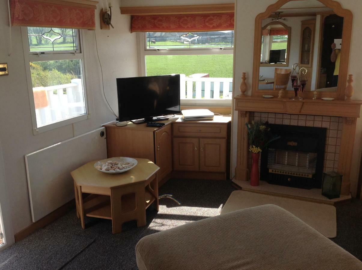 Апартаменты Criw Bach Static Caravan Bryncroes Экстерьер фото